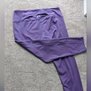 Under Armour Women's Leggings Size XL Purple